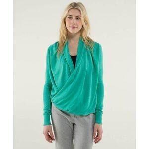 Lululemon Iconic Sweater Wrap Size 6
